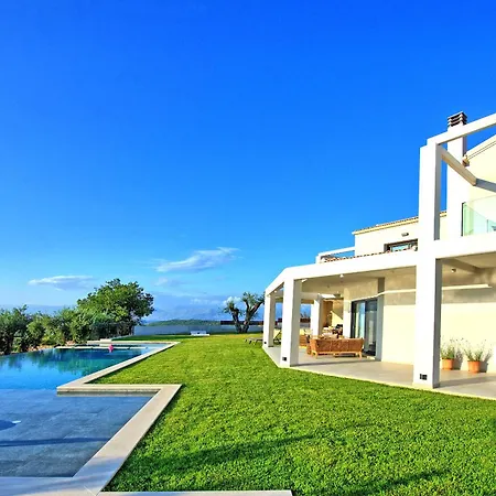 Villa Acropolitana By Posarellivillas *